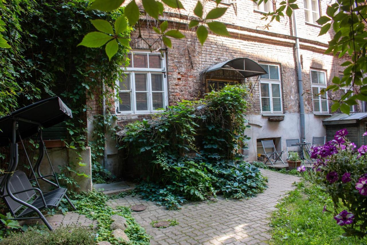 Bohemian Hideout, Old Town, Tartu Home Exterior foto